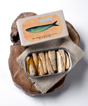 Load image into Gallery viewer, Jose Gourmet - Small Sardines in Extra virgin Olive Oil (Cross Pack)
